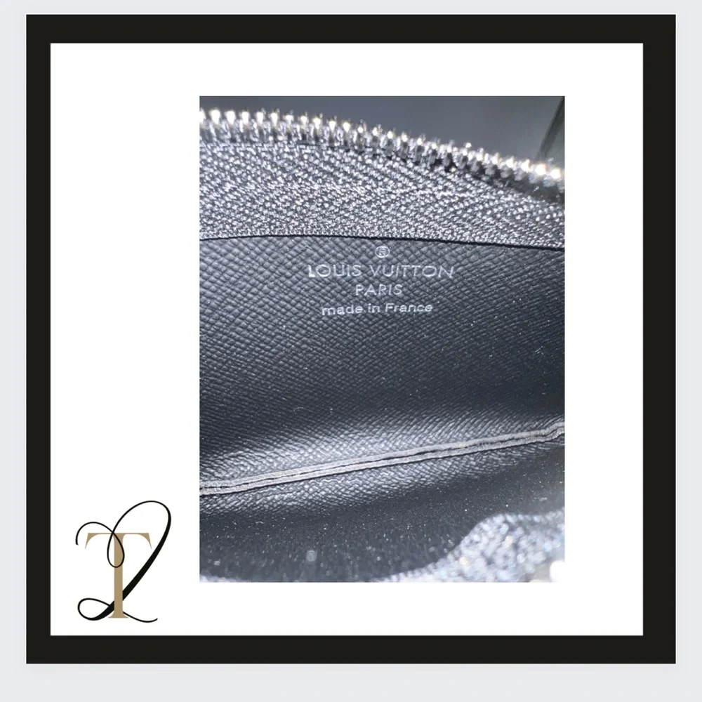 Authentic Louis Vuitton Damier Graphite Key Pouch✨ - Picture 3 of 6